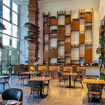 Canal Central Hotel Business Bay Dubaj Zewnętrze zdjęcie Restaurant in the hotel