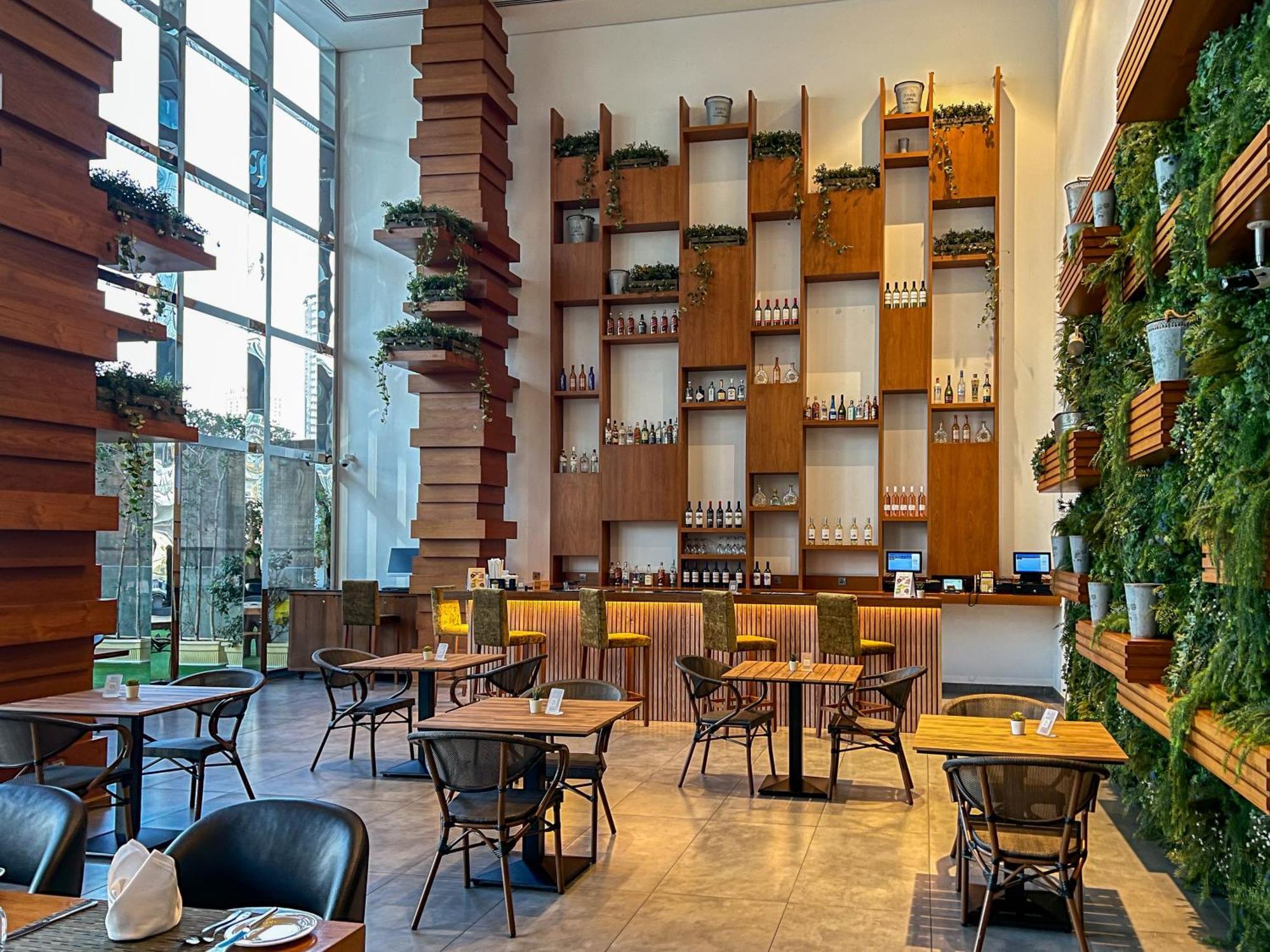 Canal Central Hotel Business Bay Dubaj Zewnętrze zdjęcie Restaurant in the hotel